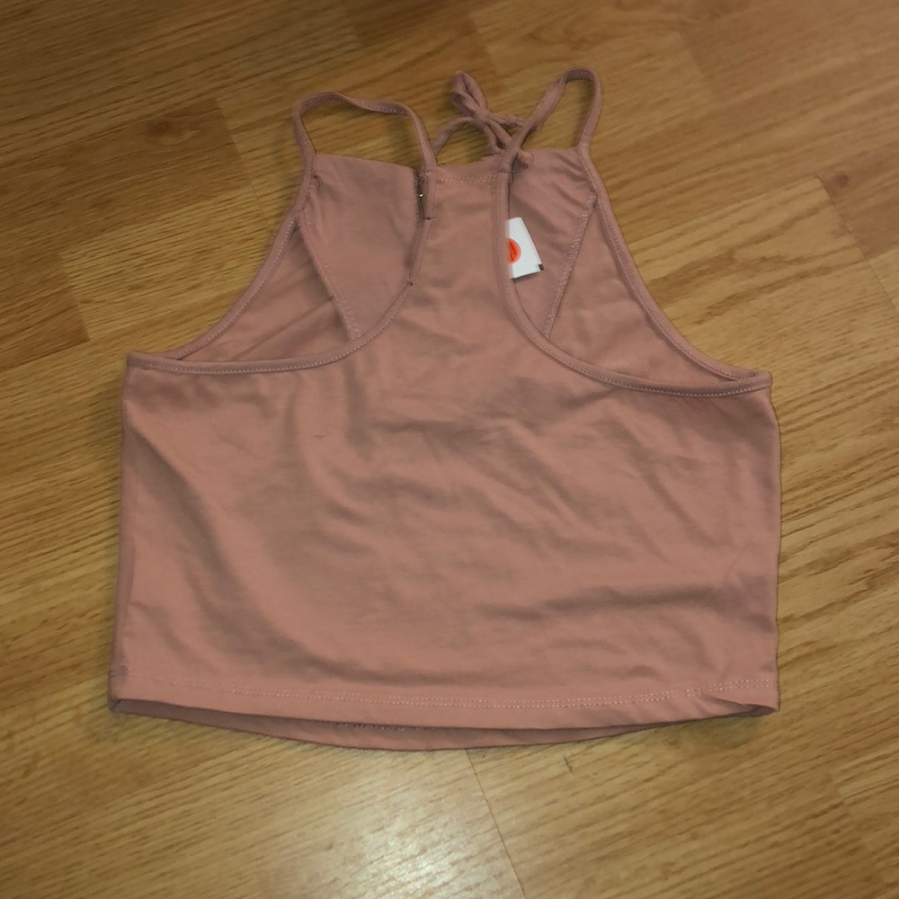 Crop tops!💓 - Picture 2 of 3